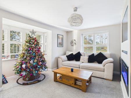 5 bedroom Detached house for sale in St Cross Road, Basingstoke, RG24