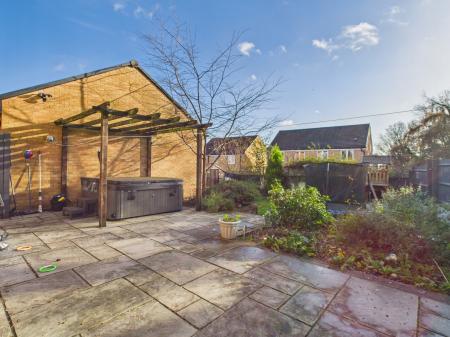 5 bedroom Detached house for sale in St Cross Road, Basingstoke, RG24