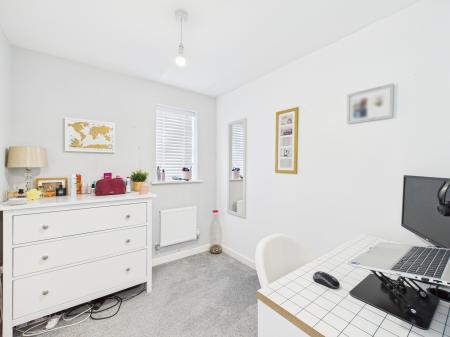 5 bedroom Detached house for sale in St Cross Road, Basingstoke, RG24