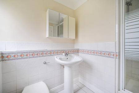 5 bedroom Detached house for sale in The Limes, Basingstoke, RG22