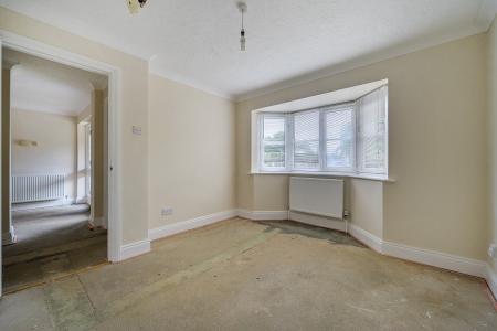 5 bedroom Detached house for sale in The Limes, Basingstoke, RG22