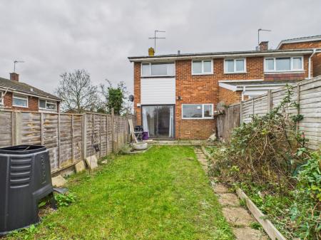 3 bedroom Terraced House for sale in Stukeley Road, Basingstoke, RG21