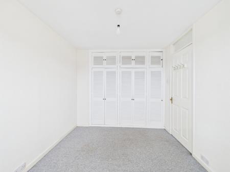 3 bedroom Terraced House for sale in Stukeley Road, Basingstoke, RG21