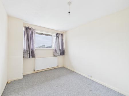 3 bedroom Terraced House for sale in Stukeley Road, Basingstoke, RG21
