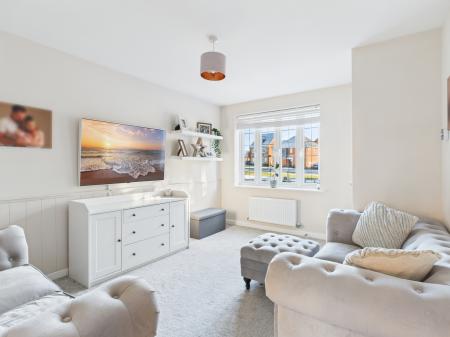 3 bedroom Town house for sale in Greenkeepers Avenue, Basingstoke, RG23