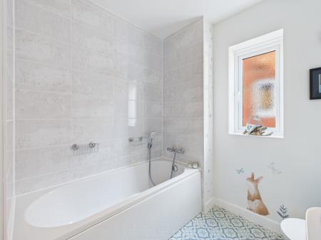 3 bedroom Town house for sale in Greenkeepers Avenue, Basingstoke, RG23