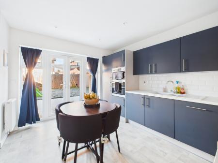 3 bedroom Town house for sale in Greenkeepers Avenue, Basingstoke, RG23