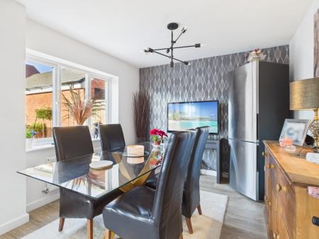 3 bedroom Detached house for sale in Greenkeepers Avenue, Beggarwood, Basingstoke, RG23