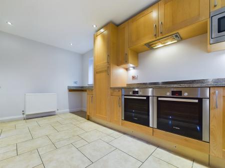 4 bedroom Detached house for sale in Thyme Close, Chineham, Basingstoke, RG24