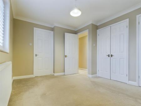 4 bedroom Detached house for sale in Thyme Close, Chineham, Basingstoke, RG24