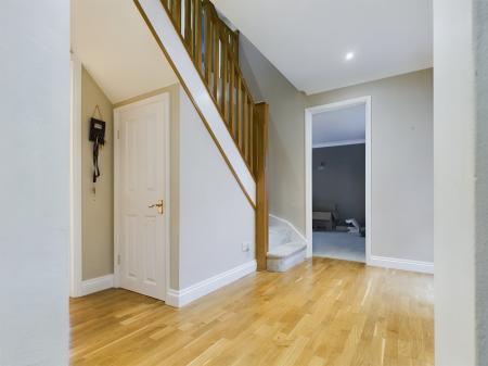 4 bedroom Detached house for sale in Thyme Close, Chineham, Basingstoke, RG24