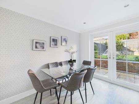 4 bedroom Detached house for sale in Saffron Close, Chineham, Basingstoke, RG24