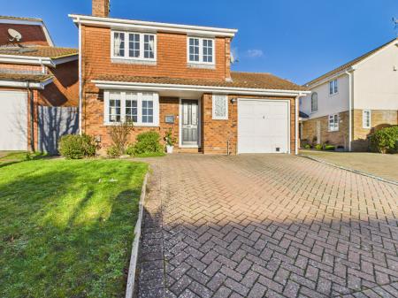 Saffron Close, Chineham, Basingstoke, RG24