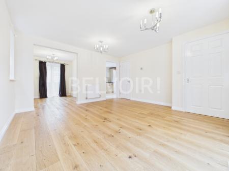 4 bedroom Detached house to let in Dorset Crescent, Worting, Basingstoke, RG22