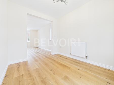 4 bedroom Detached house to let in Dorset Crescent, Worting, Basingstoke, RG22