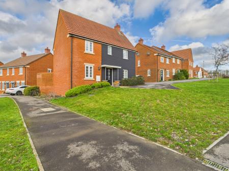 3 bedroom Detached house for sale in Hasker Road, Basingstoke, RG24