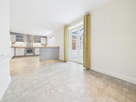 4 bedroom Semi-detached house to let in Downlands Way, South Wonston, Winchester, SO21