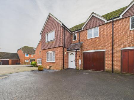4 bedroom Semi-detached house to let in Downlands Way, South Wonston, Winchester, SO21