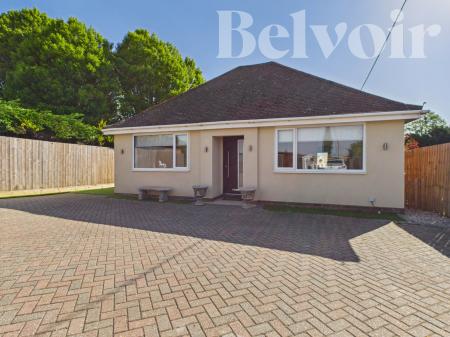 4 bedroom Detached bungalow for sale in Roman Road, Basingstoke, RG23