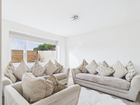 4 bedroom Detached bungalow for sale in Roman Road, Basingstoke, RG23