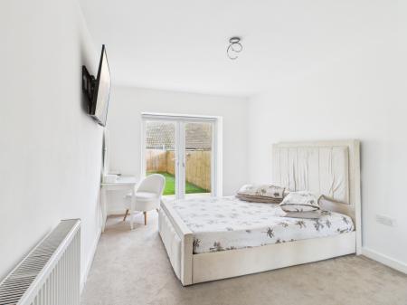 4 bedroom Detached bungalow for sale in Roman Road, Basingstoke, RG23