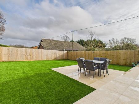 4 bedroom Detached bungalow for sale in Roman Road, Basingstoke, RG23