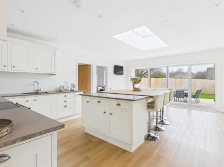 4 bedroom Detached bungalow for sale in Roman Road, Basingstoke, RG23