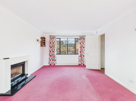 4 bedroom Detached house for sale in Thyme Close, Chineham, Basingstoke, RG24