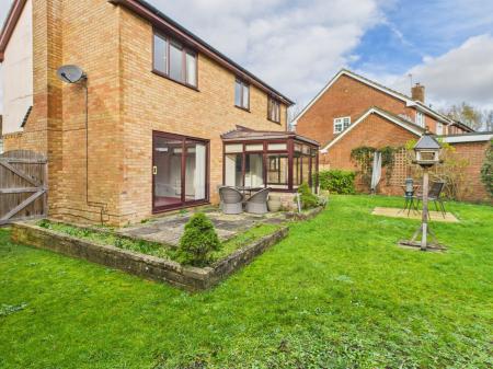 4 bedroom Detached house for sale in Thyme Close, Chineham, Basingstoke, RG24
