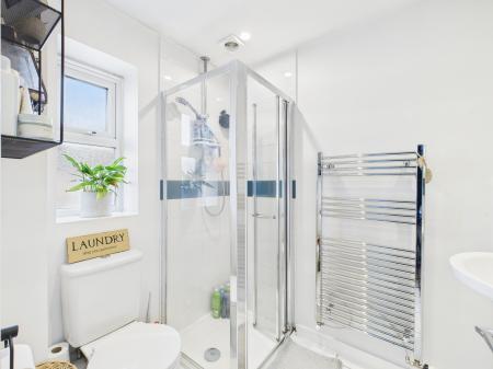 3 bedroom Semi-detached house for sale in Avington Way, Hook, Hook, RG27