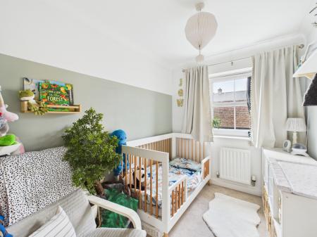 3 bedroom Semi-detached house for sale in Avington Way, Hook, Hook, RG27