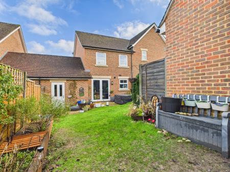 3 bedroom Semi-detached house for sale in Avington Way, Hook, Hook, RG27