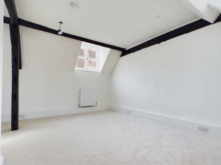 1 bedroom Studio flat to let in Church Street, Town Centre, Basingstoke, RG21