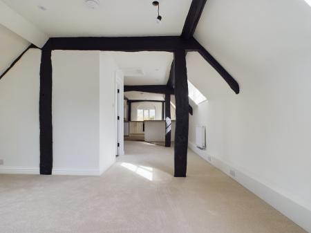 1 bedroom Studio flat to let in Church Street, Town Centre, Basingstoke, RG21