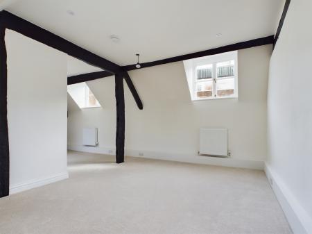 1 bedroom Studio flat to let in Church Street, Town Centre, Basingstoke, RG21
