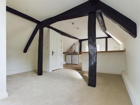1 bedroom Studio flat to let in Church Street, Town Centre, Basingstoke, RG21