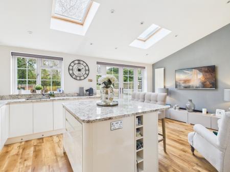 3 bedroom Detached house for sale in Lavender Road, Basingstoke, RG22