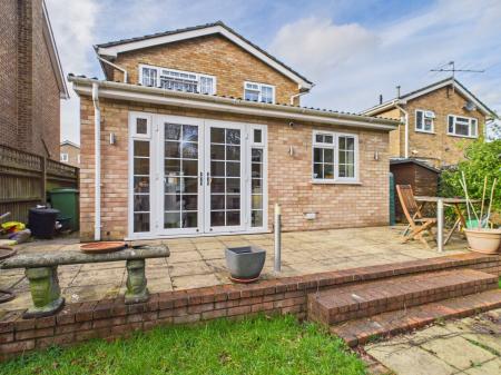3 bedroom Detached house for sale in Lavender Road, Basingstoke, RG22