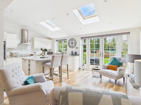 3 bedroom Detached house for sale in Lavender Road, Basingstoke, RG22