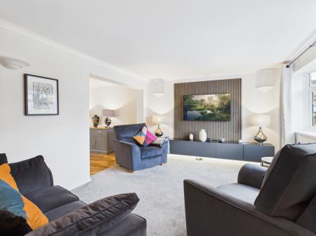 3 bedroom Detached house for sale in Lavender Road, Basingstoke, RG22