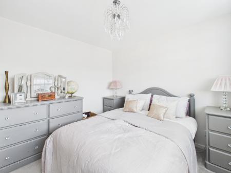 3 bedroom Detached house for sale in Lavender Road, Basingstoke, RG22