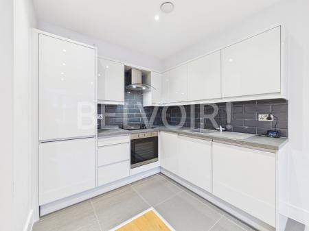 1 bedroom Flat to let in Lime Tree Way, Chineham, Basingstoke, RG24