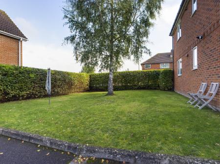 2 bedroom Flat to let in Old Worting Road, Worting, Basingstoke, RG22