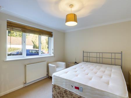 2 bedroom Flat to let in Old Worting Road, Worting, Basingstoke, RG22