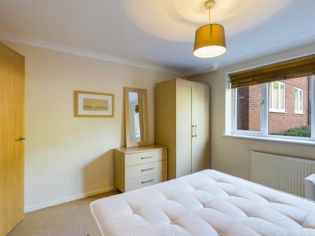 2 bedroom Flat to let in Old Worting Road, Worting, Basingstoke, RG22