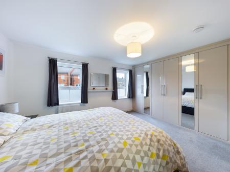 5 bedroom Terraced House to let in John Liddell Way, Chapel Gate, Basingstoke, RG21