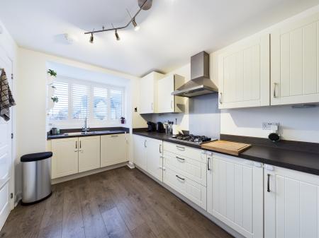 5 bedroom Terraced House to let in John Liddell Way, Chapel Gate, Basingstoke, RG21