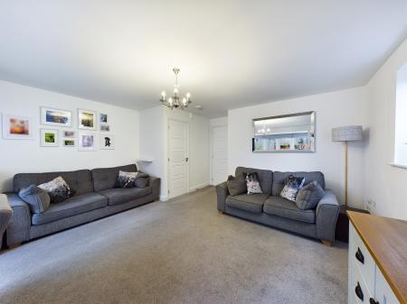 5 bedroom Terraced House to let in John Liddell Way, Chapel Gate, Basingstoke, RG21