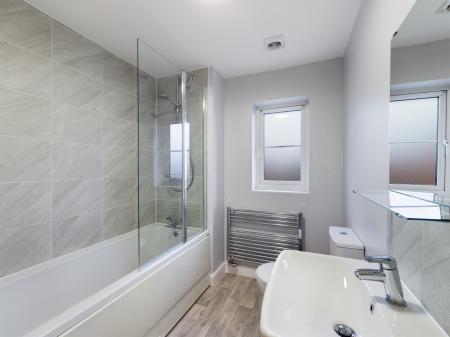 5 bedroom Terraced House to let in John Liddell Way, Chapel Gate, Basingstoke, RG21