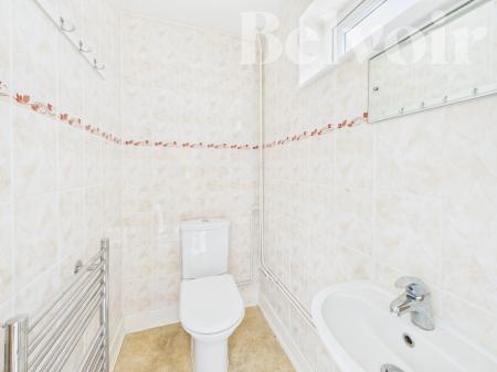 4 bedroom Detached house for sale in Poynings Crescent, Basingstoke, RG21